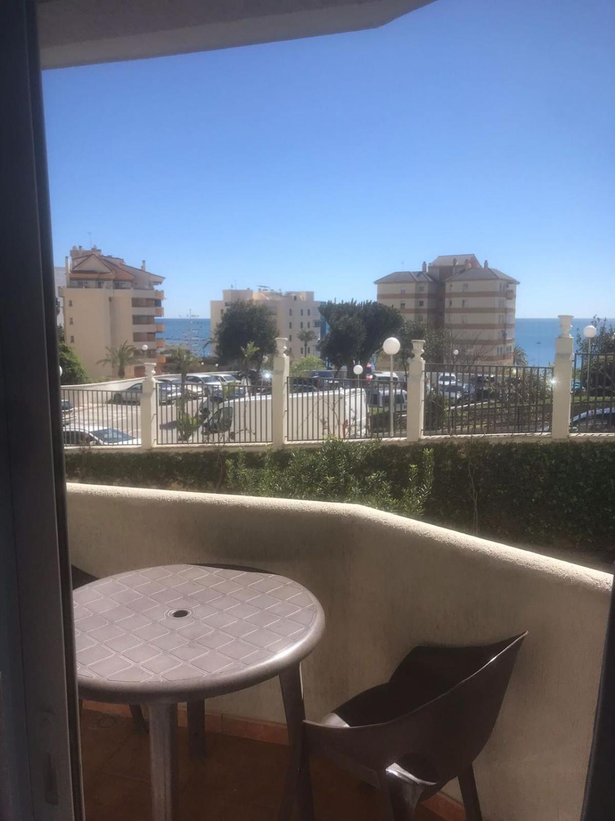 Studio Benalbeach Apartment Benalmadena Ngoại thất bức ảnh